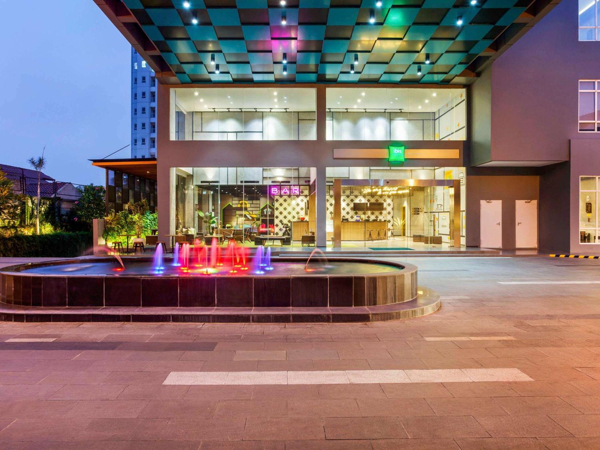 Ibis Styles Bekasi Jatibening Hotel Ngoại thất bức ảnh