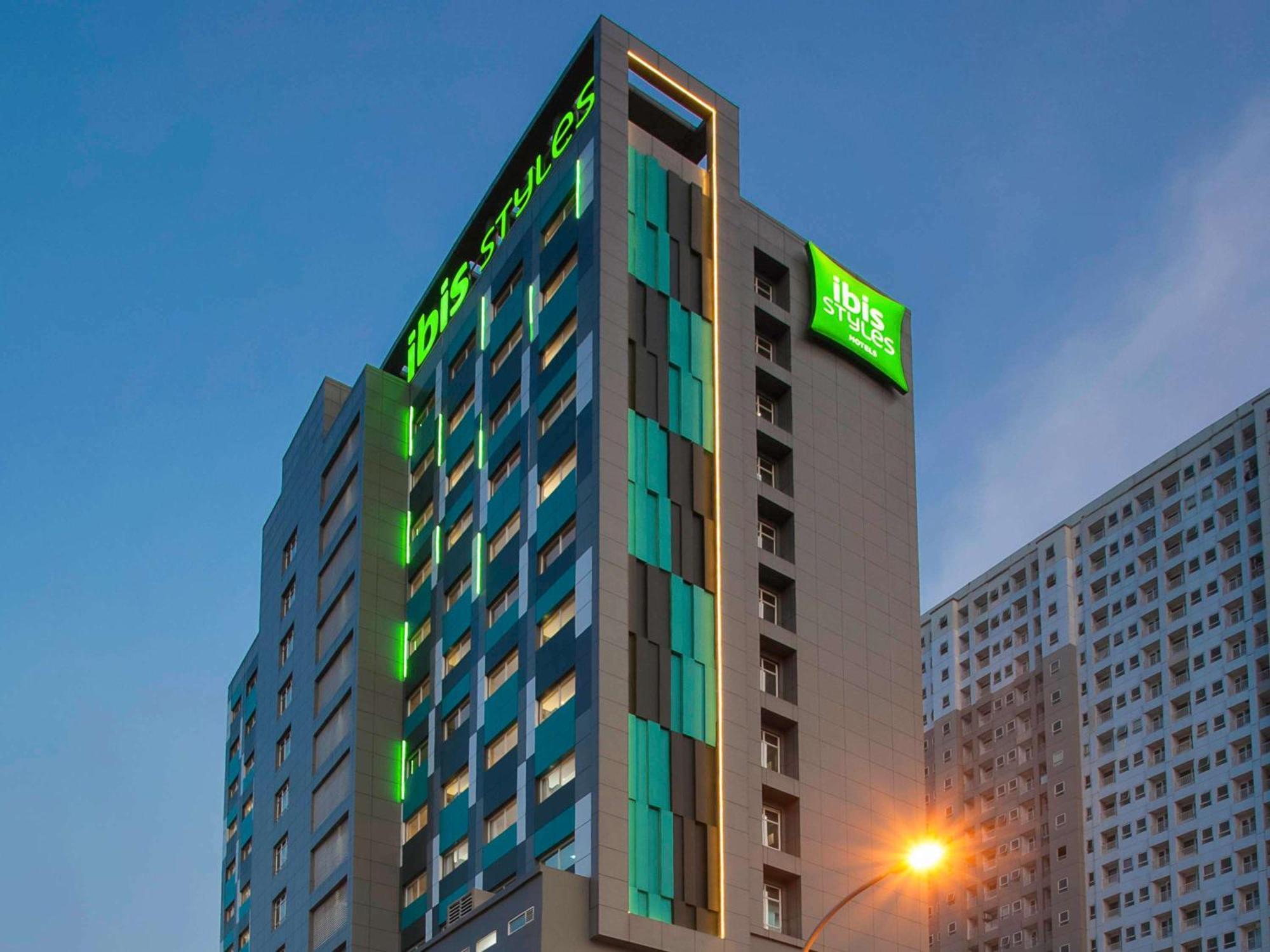 Ibis Styles Bekasi Jatibening Hotel Ngoại thất bức ảnh