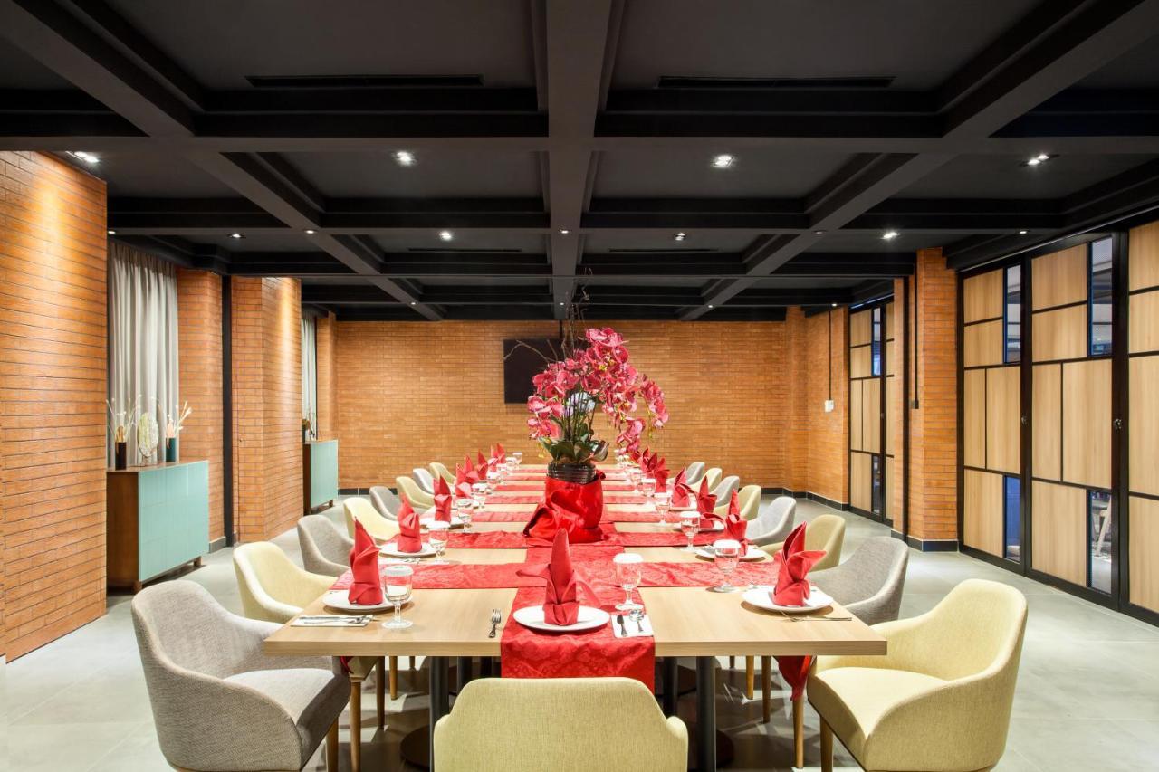 Ibis Styles Bekasi Jatibening Hotel Ngoại thất bức ảnh